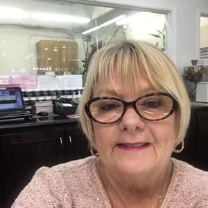 Meet your Posher, Ellen